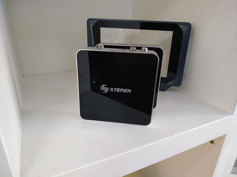 家居電器亞克力面板訂做廠家生產(chǎn)定制